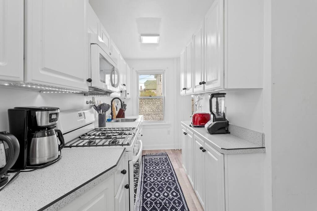 5br 3ba Family Retreat 2 Blocks From *