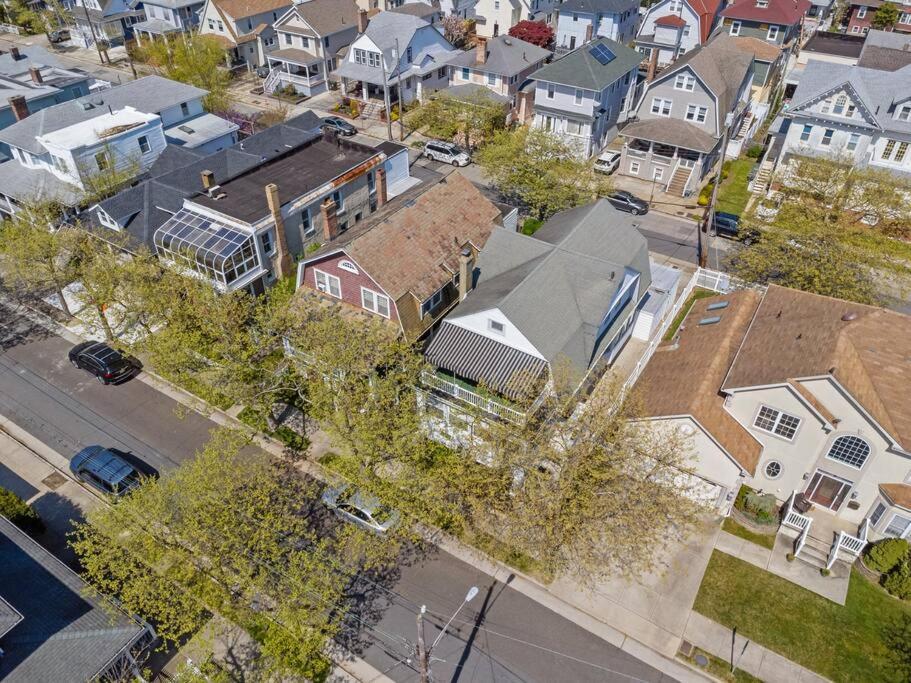 5br 3ba Family Retreat 2 Blocks From